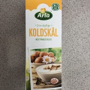 Koldskål med tykmælk