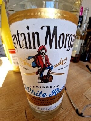 front de.27.400.jpg Captain Morgan White 37,5% 700 ml rom flaske